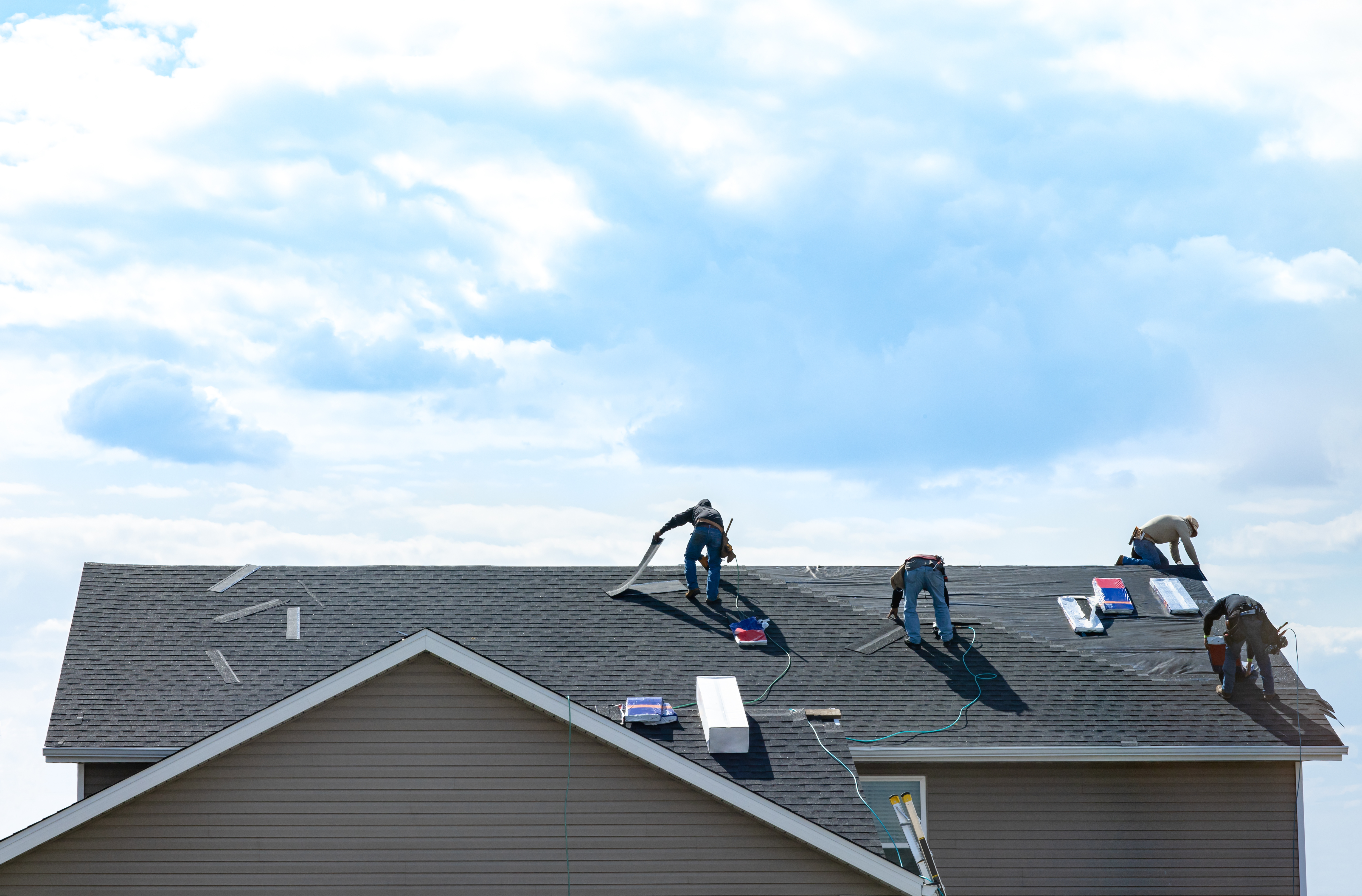 屋根工事の種類と屋根工事中に知っておきたい知識とは？