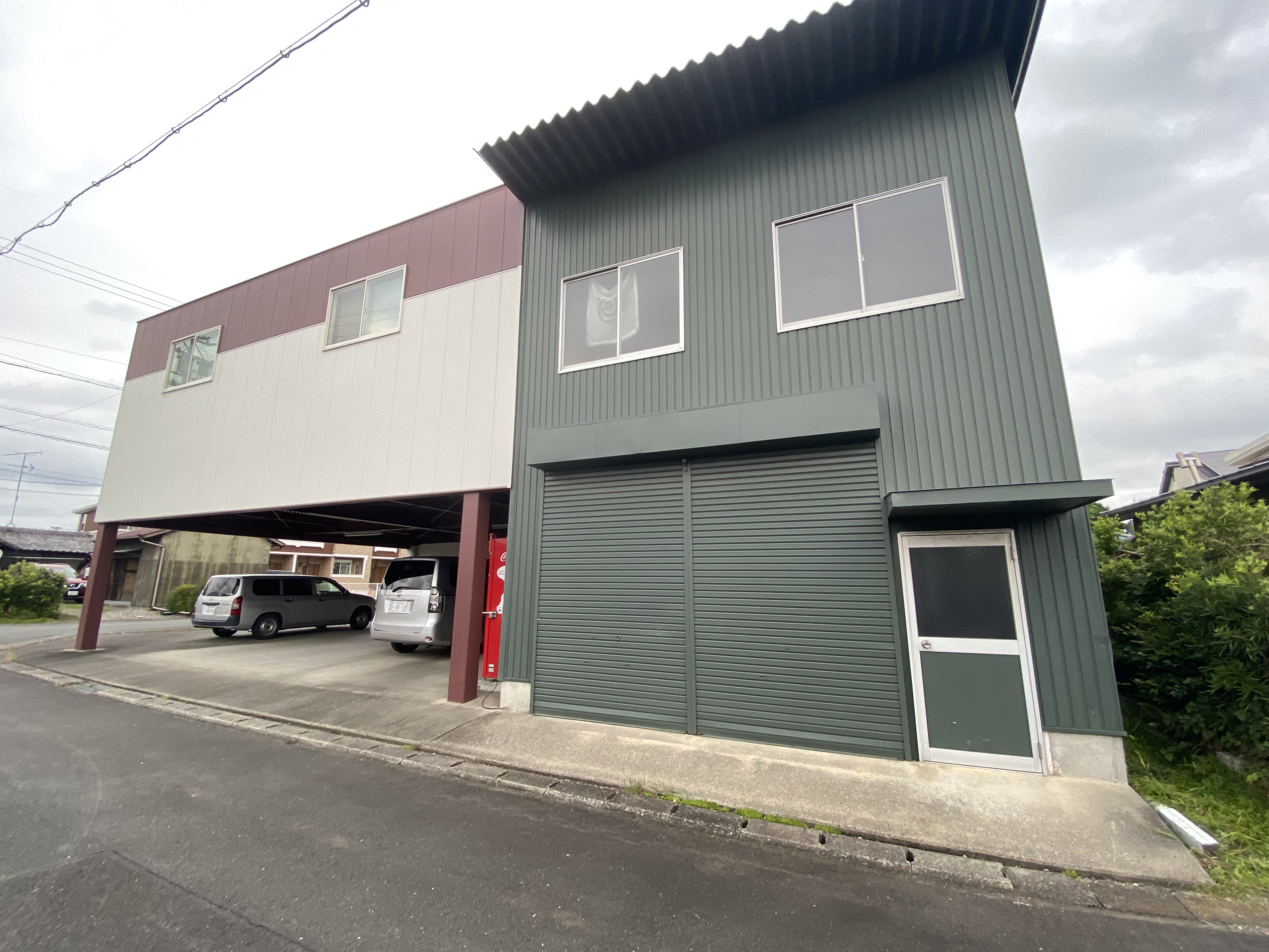 磐田市　弊社事務所兼倉庫　　屋根・外壁塗装