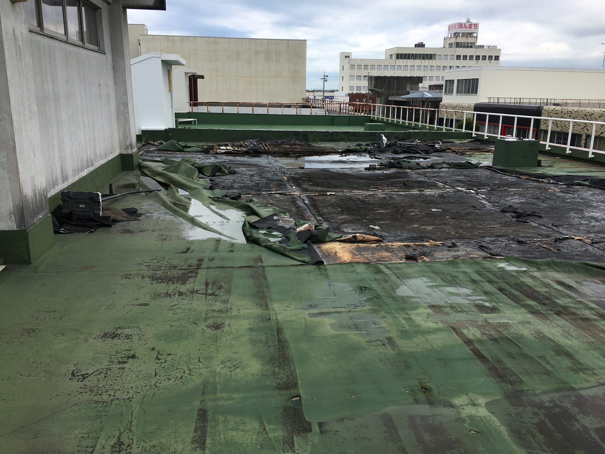 浜松市　屋上防水工事　雨漏り改修
